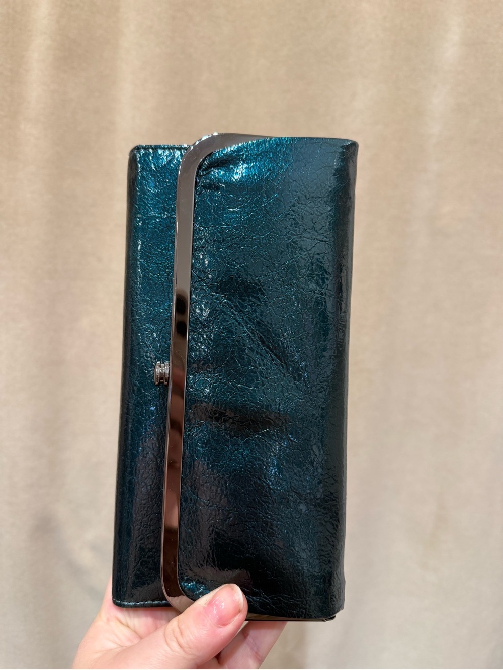 Hobo Rachel Wallet, Spruce Patent Leather - Picture 5 of 7